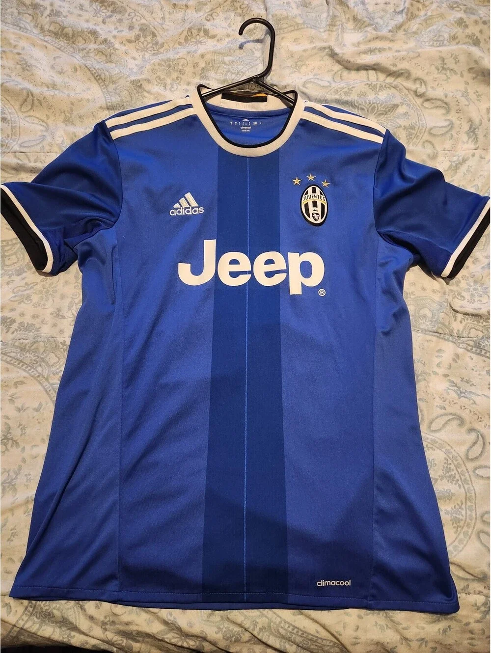 Juventus FC 2016/2017 Higuain Away Italy Argentina Soccer Jersey Size M